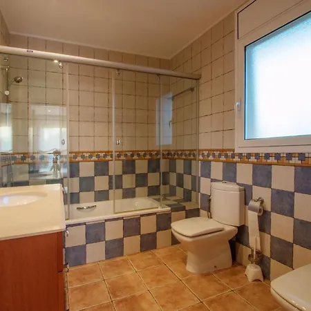 Con Piscina Privada