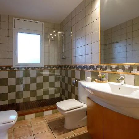 Con Piscina Privada