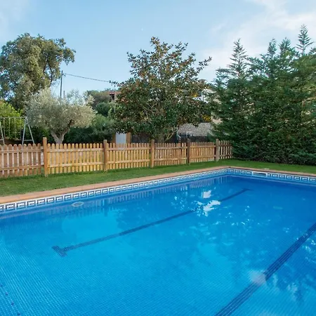 Con Piscina Privada